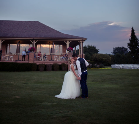 Bride and groom Fox Hills Golf & Banquet Center